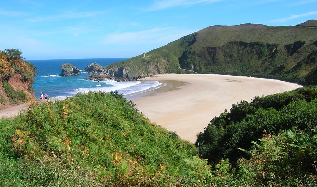 Hotel Rural Cuartamenteru Poo De Llanes Exteriör bild