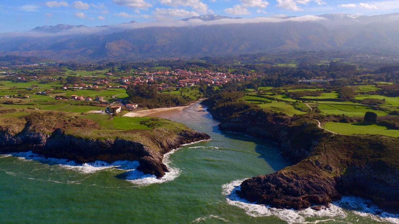 Hotel Rural Cuartamenteru Poo De Llanes Exteriör bild